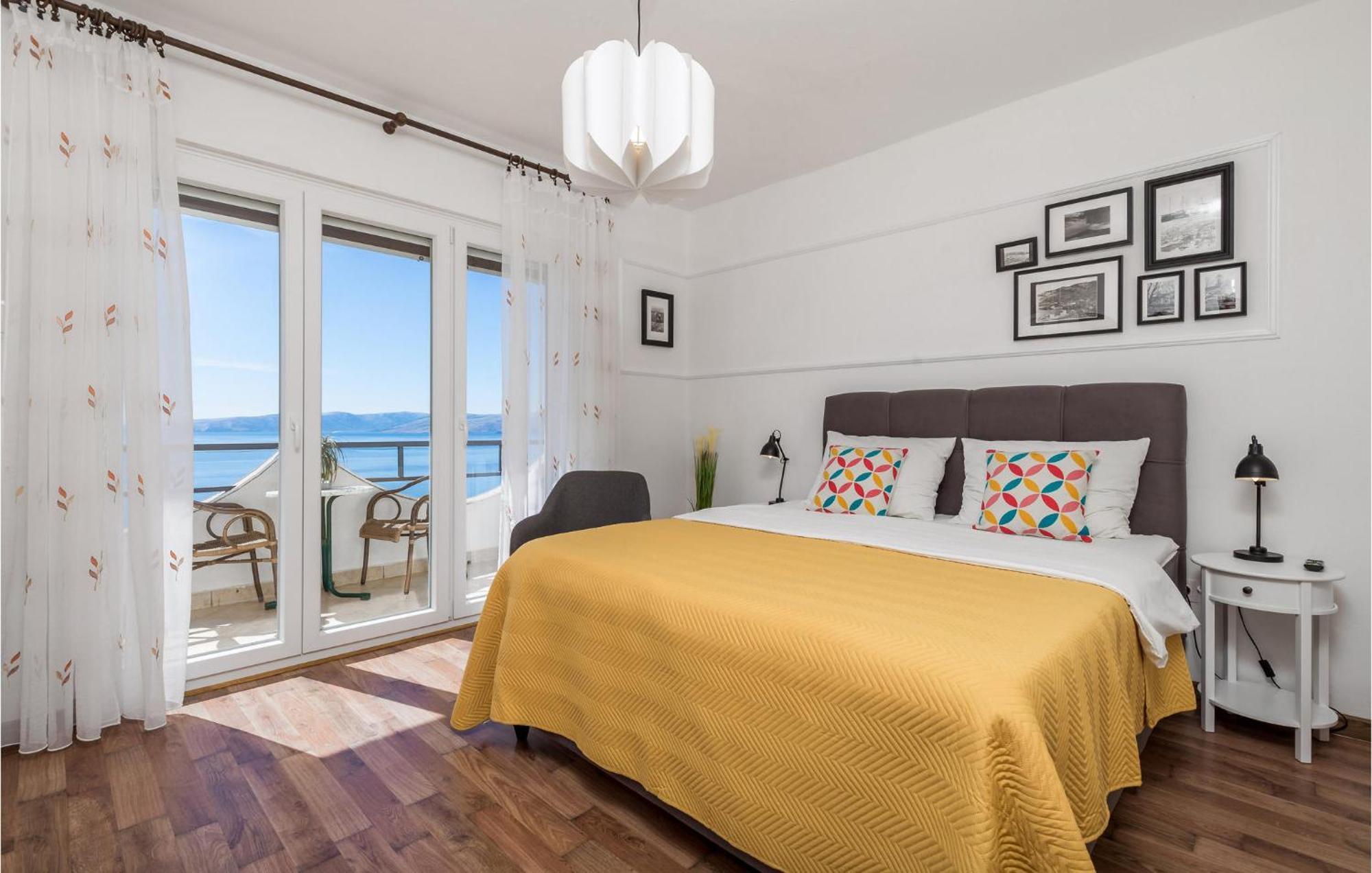 4 Bedroom Awesome Apartment In Sveti Juraj Exterior photo